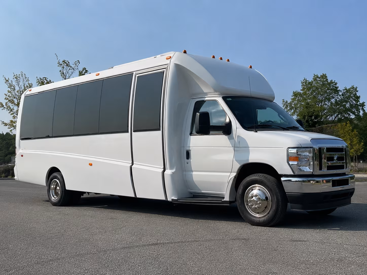 lansing night out party bus rental