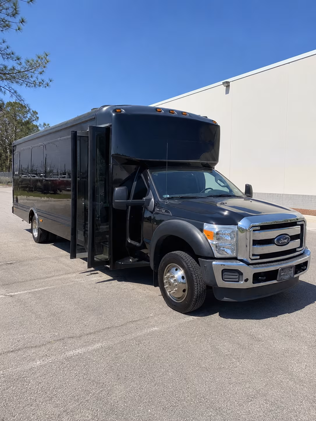 lansing quinceanera sweet 16 party bus rental