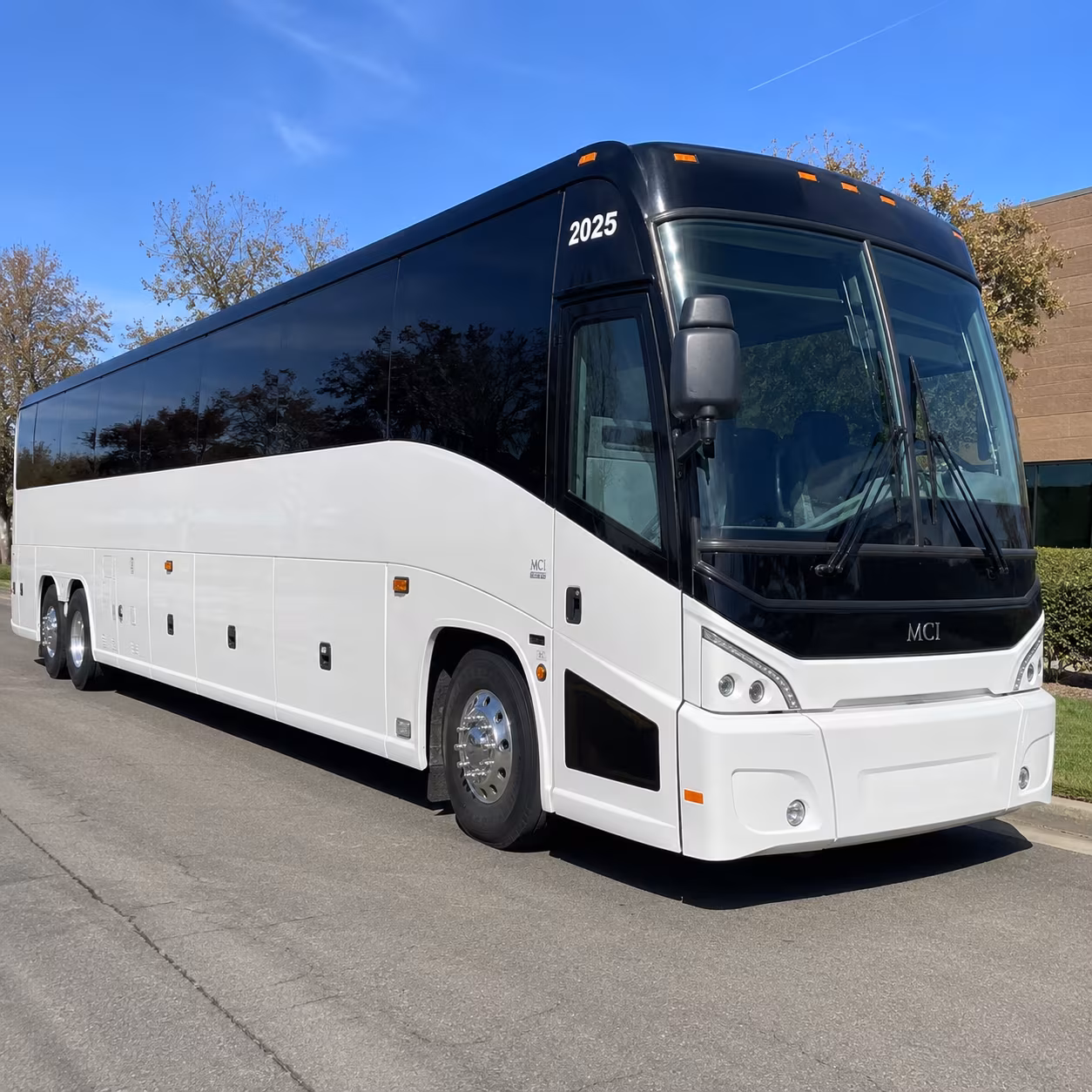 through lansingcoachbuscompany com find long distance charter buses for big ten away games and tournaments